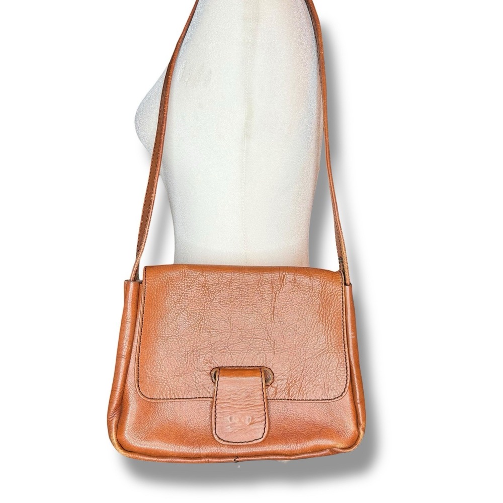 Vintage Genuine Leather Shoulder Bag Single Strap & Pockets Made‎ In Columbia